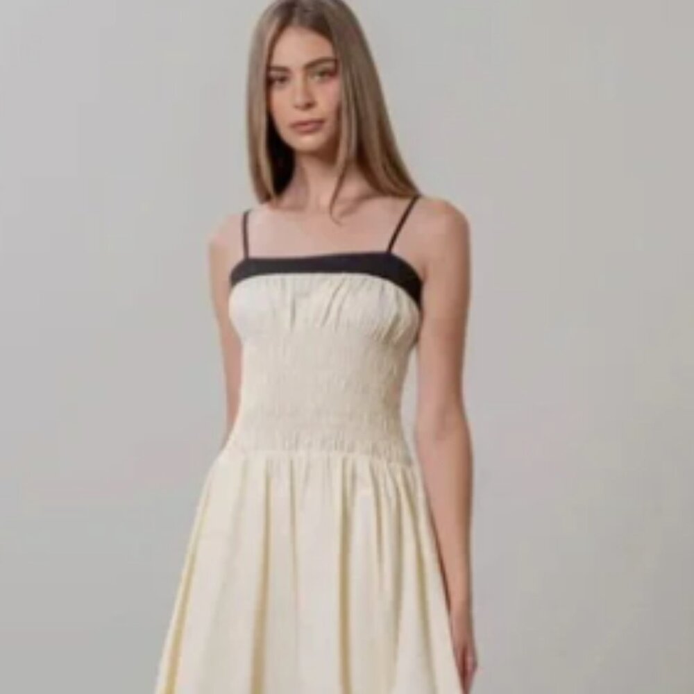 Moon River Spaghetti Strap Smocked MIDI Dress Size: S NWT